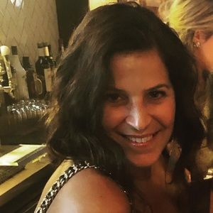 Meet your Posher, Carme